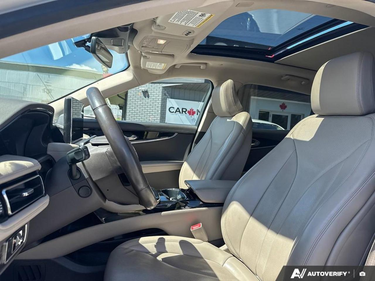 2022 Lincoln Nautilus RESERVE / NO ACCIDENTS / PANO ROOF / NAV / LEATHER Photo