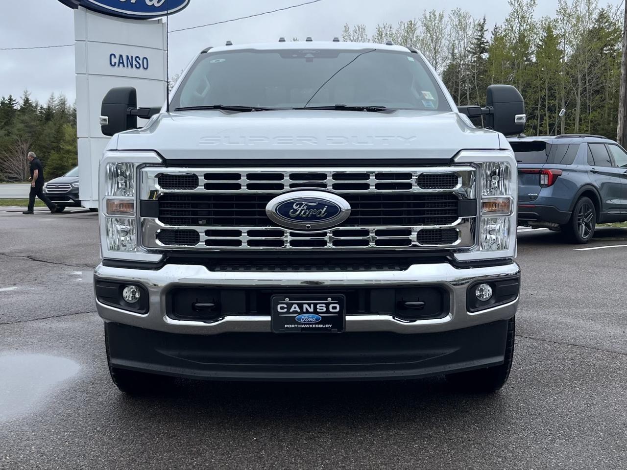 2026 Ford F-350 Super Duty SRW XLT 4WD CREW CAB 6.75' BOX Photo1
