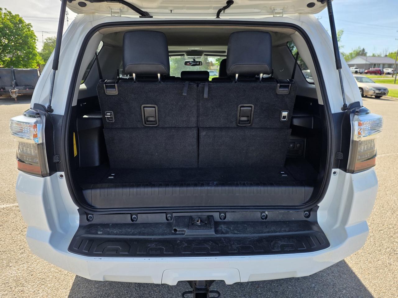 2019 Toyota 4Runner SR5 4WD Photo