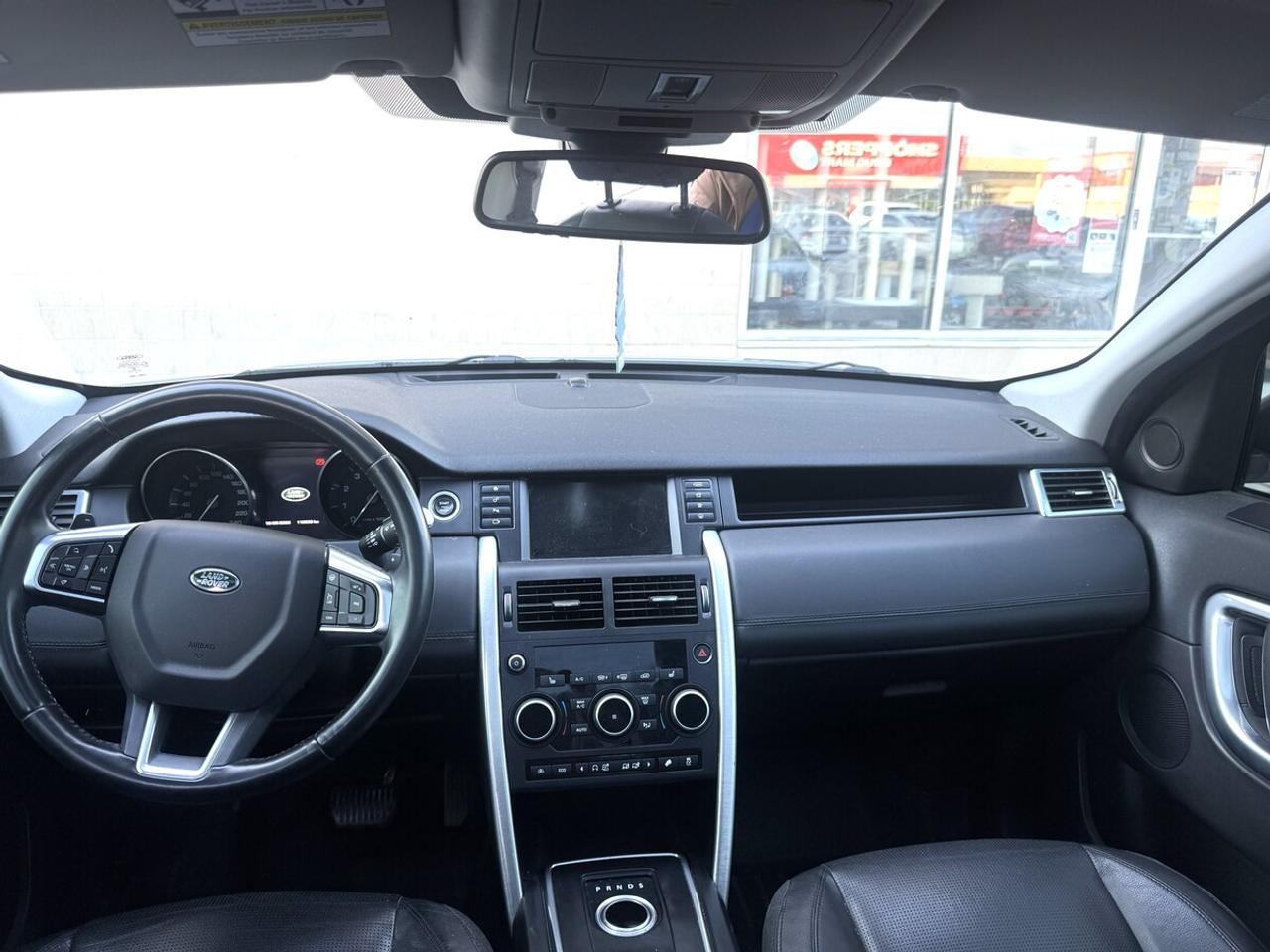 2016 Land Rover Discovery Sport HSE Photo
