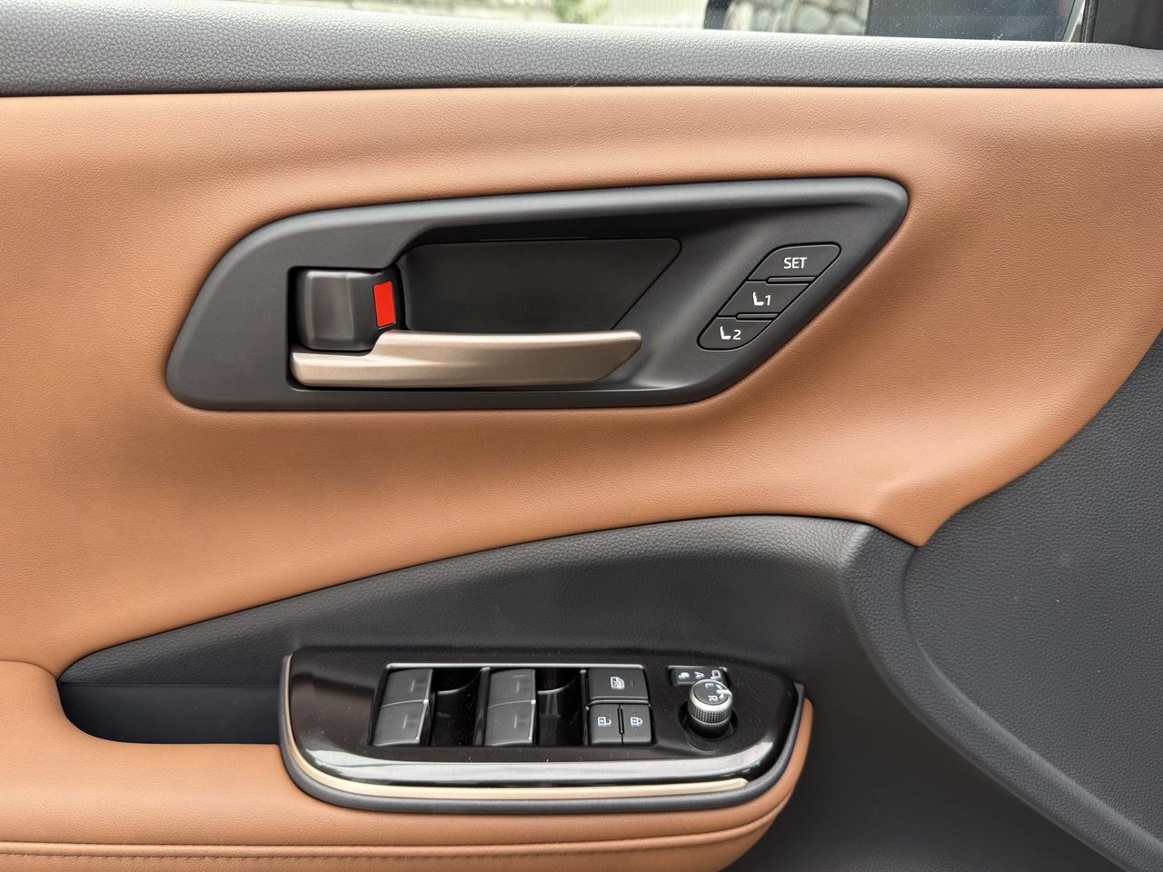 2026 Toyota Crown Signia Limited Adv Tech Pkg Photo