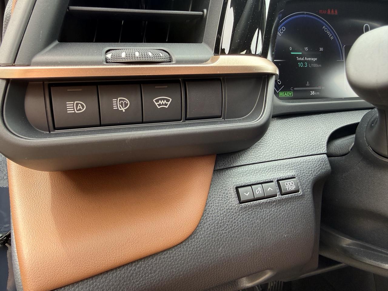 2026 Toyota Crown Signia Limited Adv Tech Pkg Photo