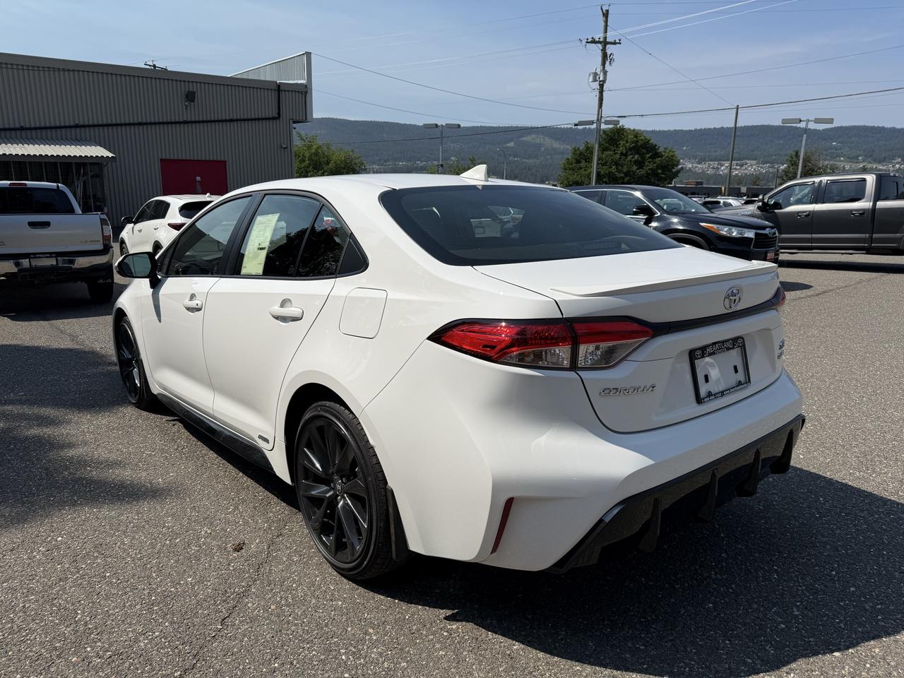 2026 Toyota Corolla SE AWD Photo