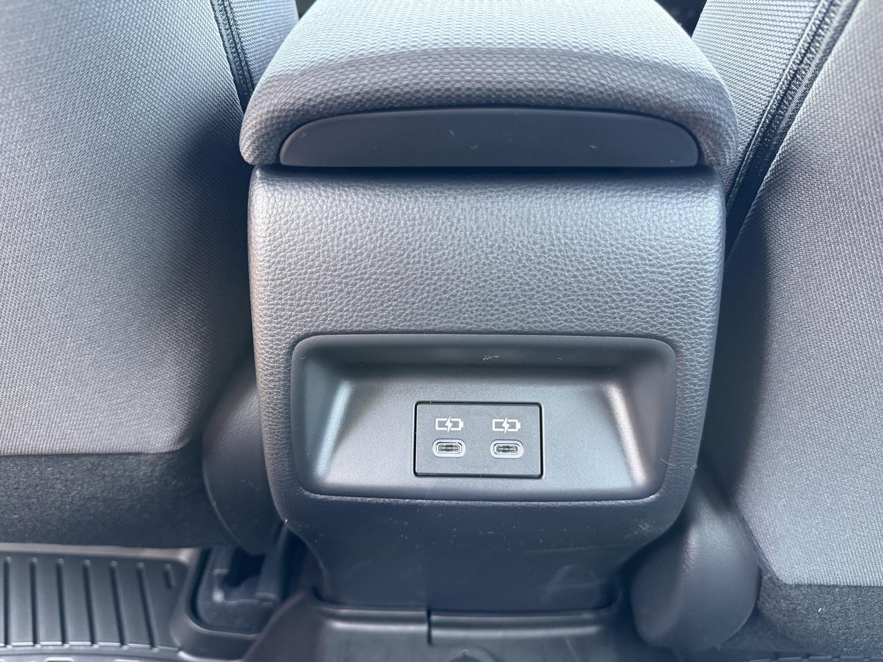 2026 Toyota Corolla SE AWD Photo