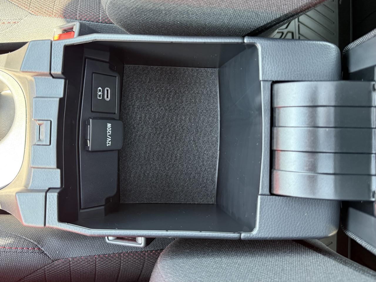 2026 Toyota Corolla SE AWD Photo