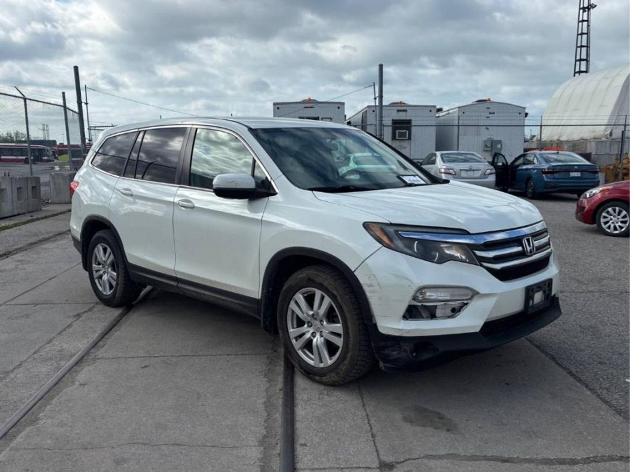 2016 Honda Pilot * 8 PASSANGER * MUST SEE LX Photo