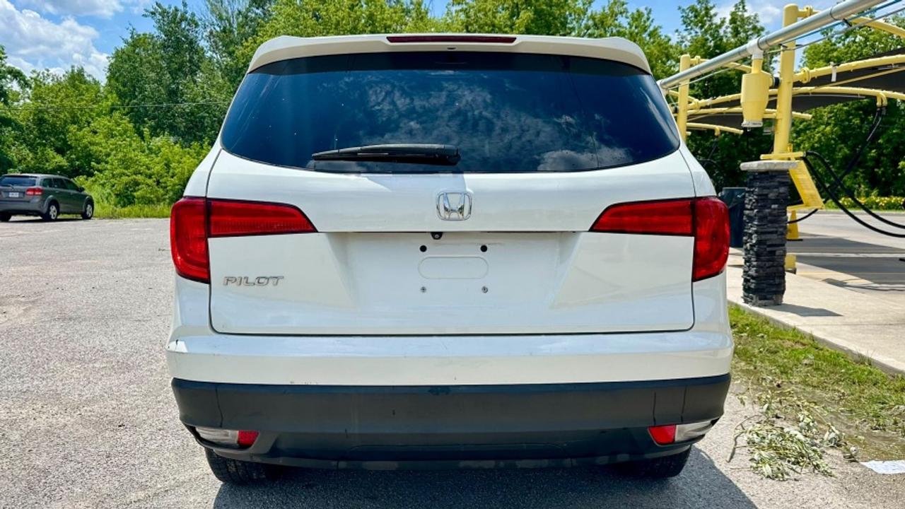 2016 Honda Pilot * 8 PASSANGER * LX * FWD LX Photo