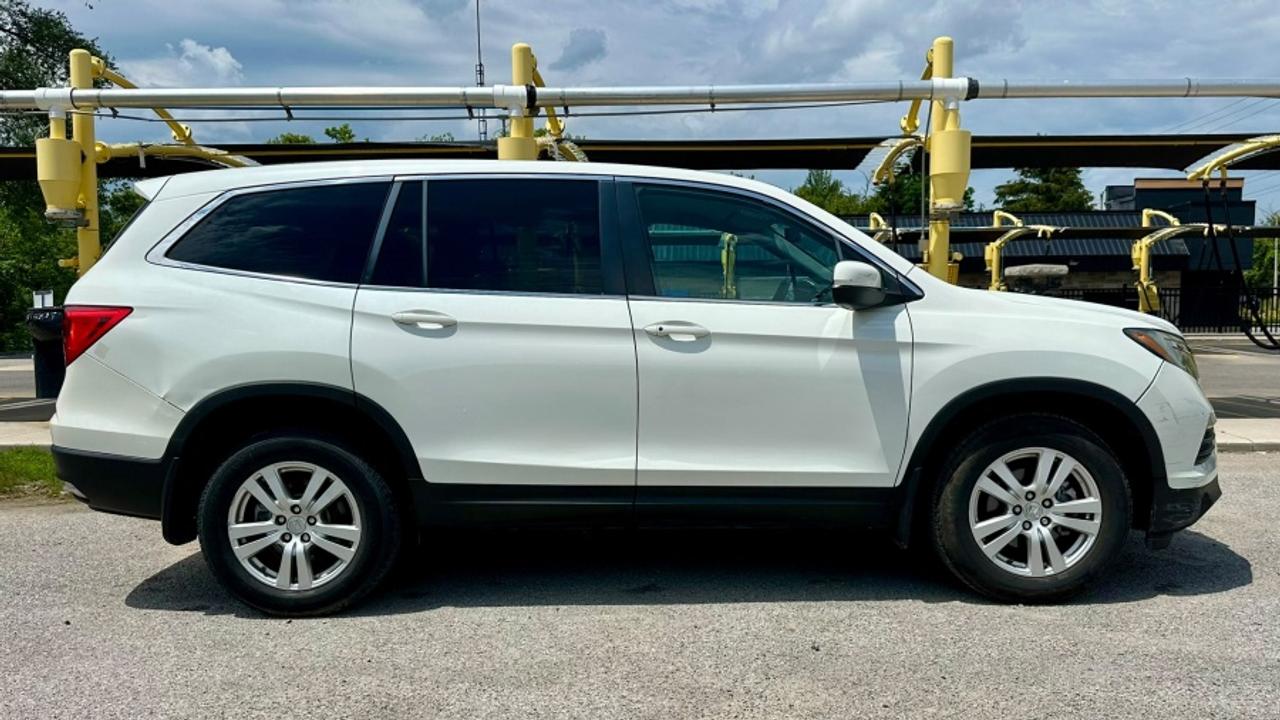 2016 Honda Pilot * 8 PASSANGER * LX * FWD LX Photo
