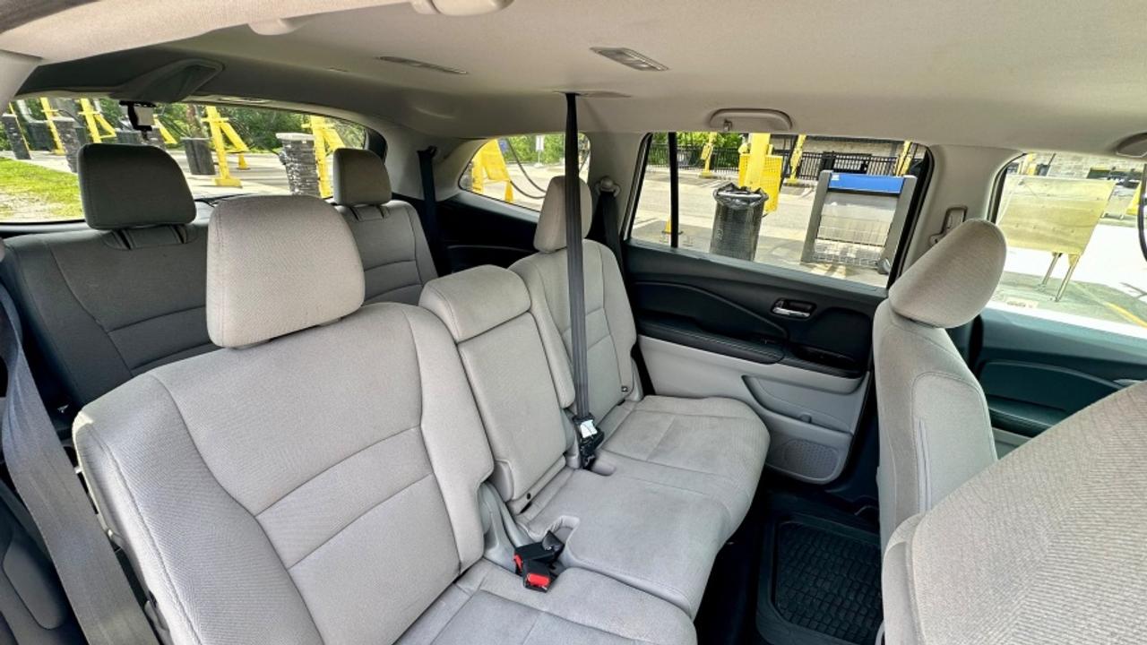 2016 Honda Pilot * 8 PASSANGER * LX * FWD LX Photo