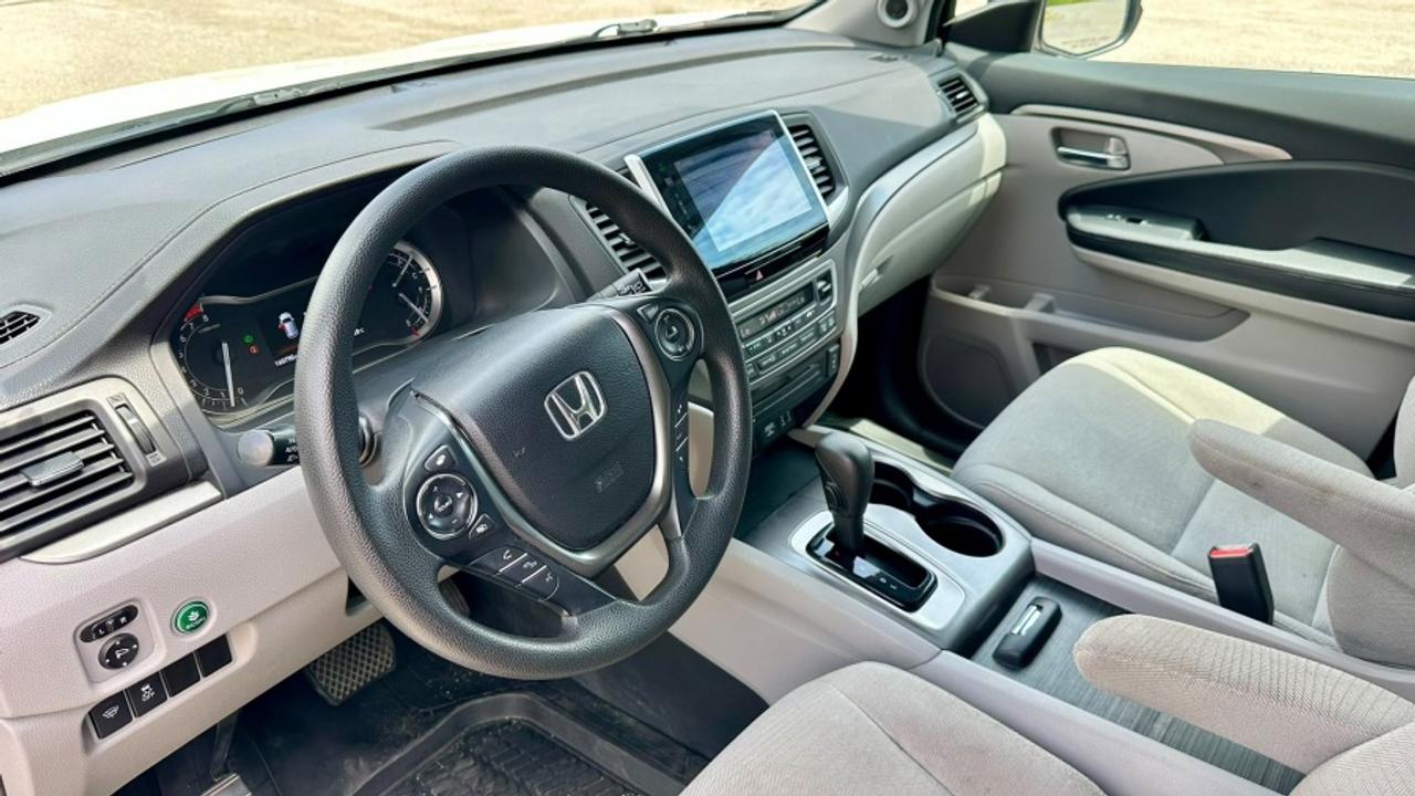 2016 Honda Pilot * 8 PASSANGER * LX * FWD LX Photo