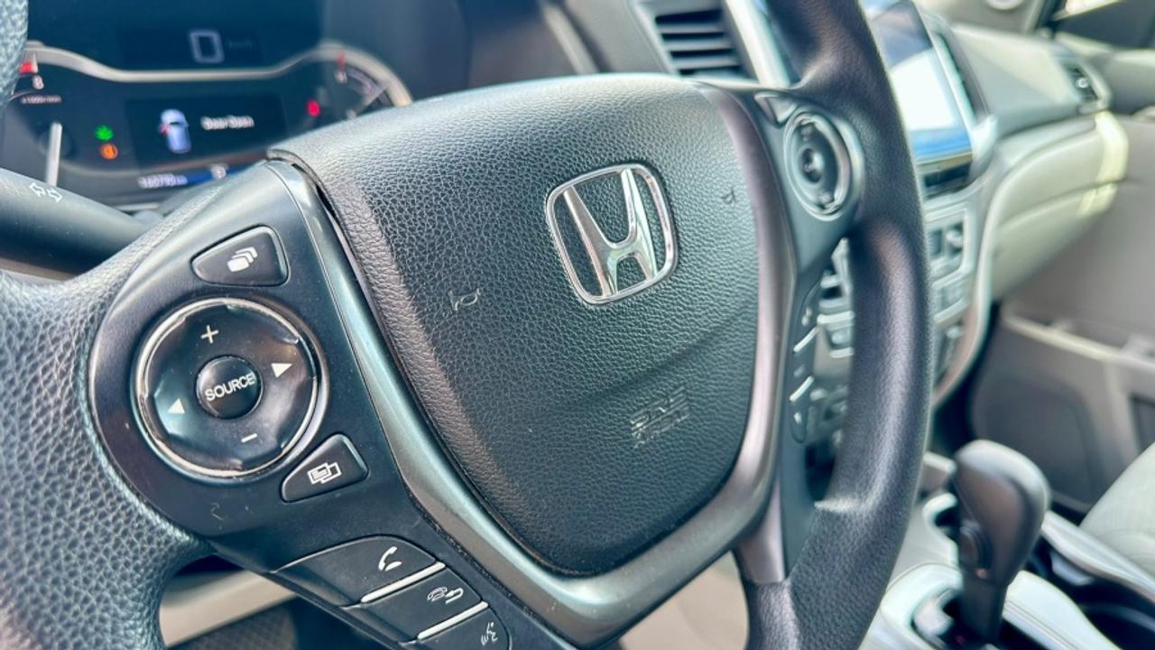 2016 Honda Pilot * 8 PASSANGER * LX * FWD LX Photo
