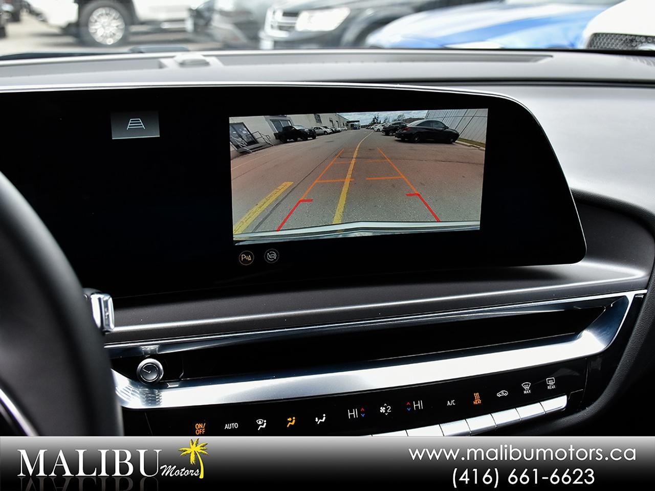 2024 Cadillac LYRIQ Tech Photo