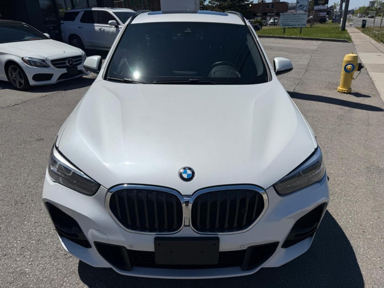 2020 BMW X1 XDRIVE28I M SPORT/ NAVI/ REAR CAM/ PANO SUNROOF - Photo #2