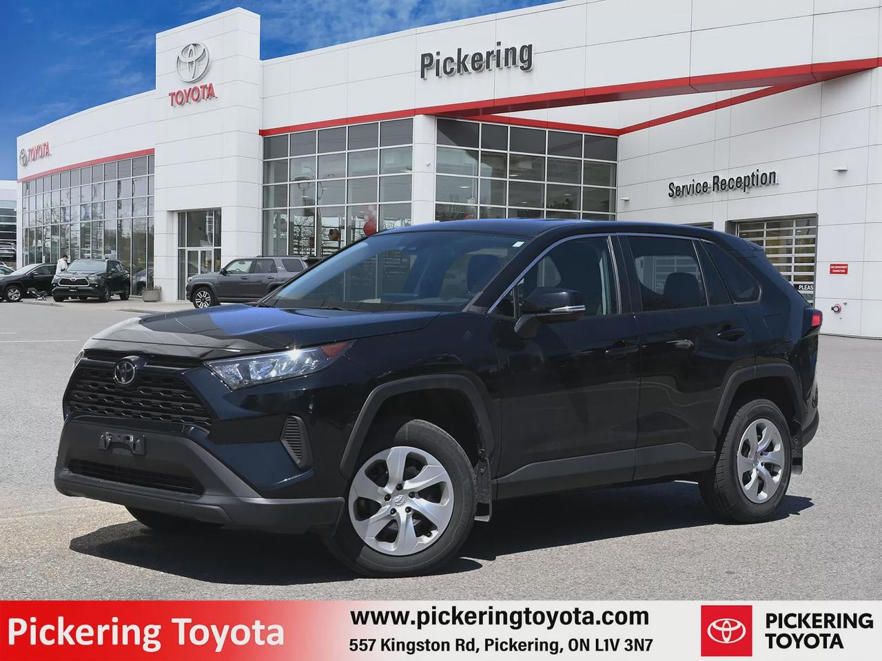 2022 Toyota RAV4 LE Photo0