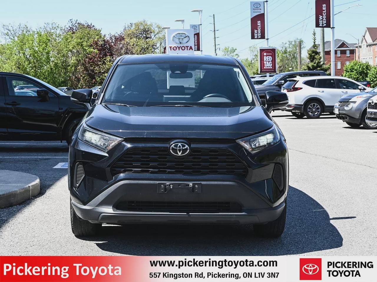 2022 Toyota RAV4 LE Photo3