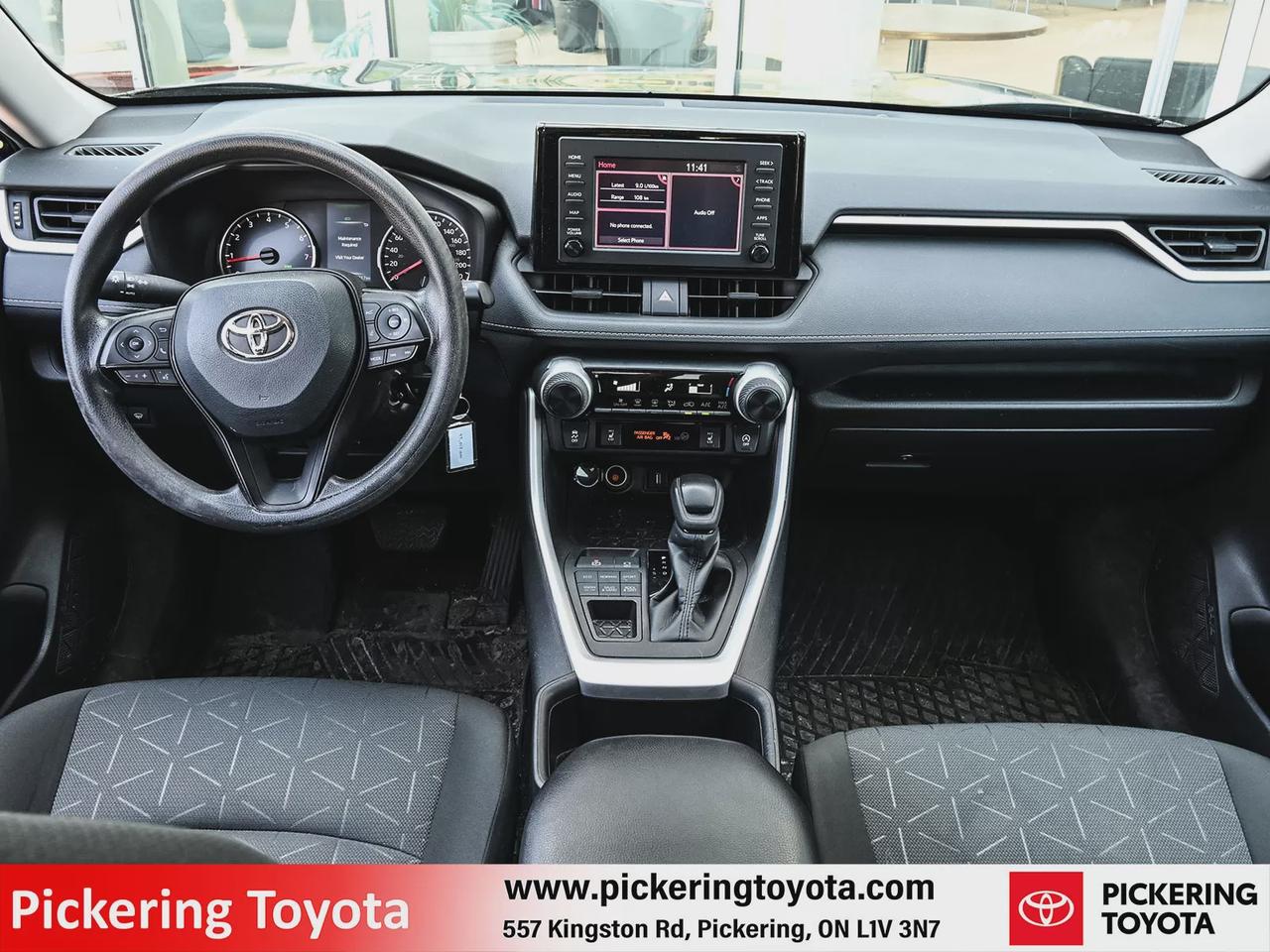 2022 Toyota RAV4 LE Photo