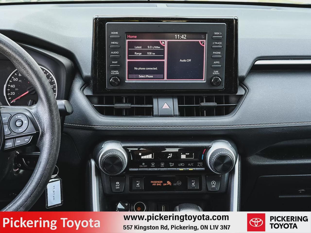 2022 Toyota RAV4 LE Photo