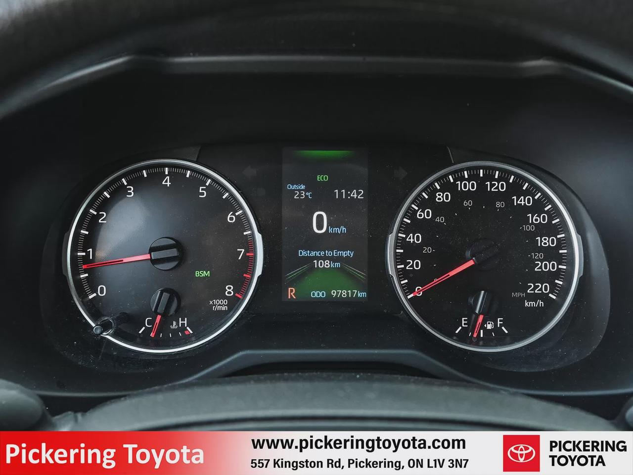 2022 Toyota RAV4 LE Photo