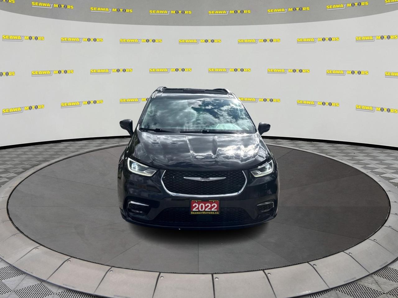 2022 Chrysler Pacifica Touring L Photo