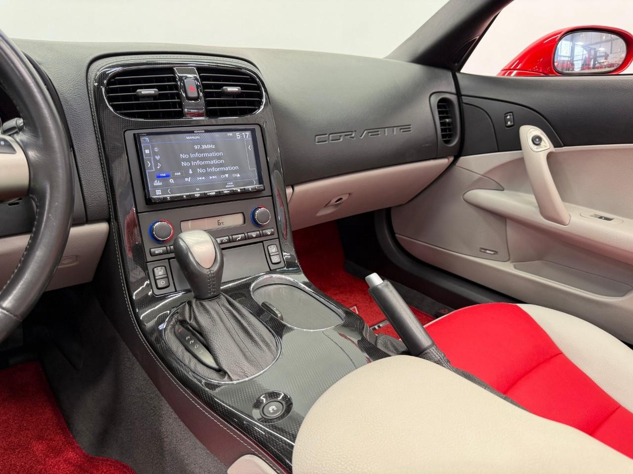 2009 Chevrolet Corvette Convertible 3LT Photo