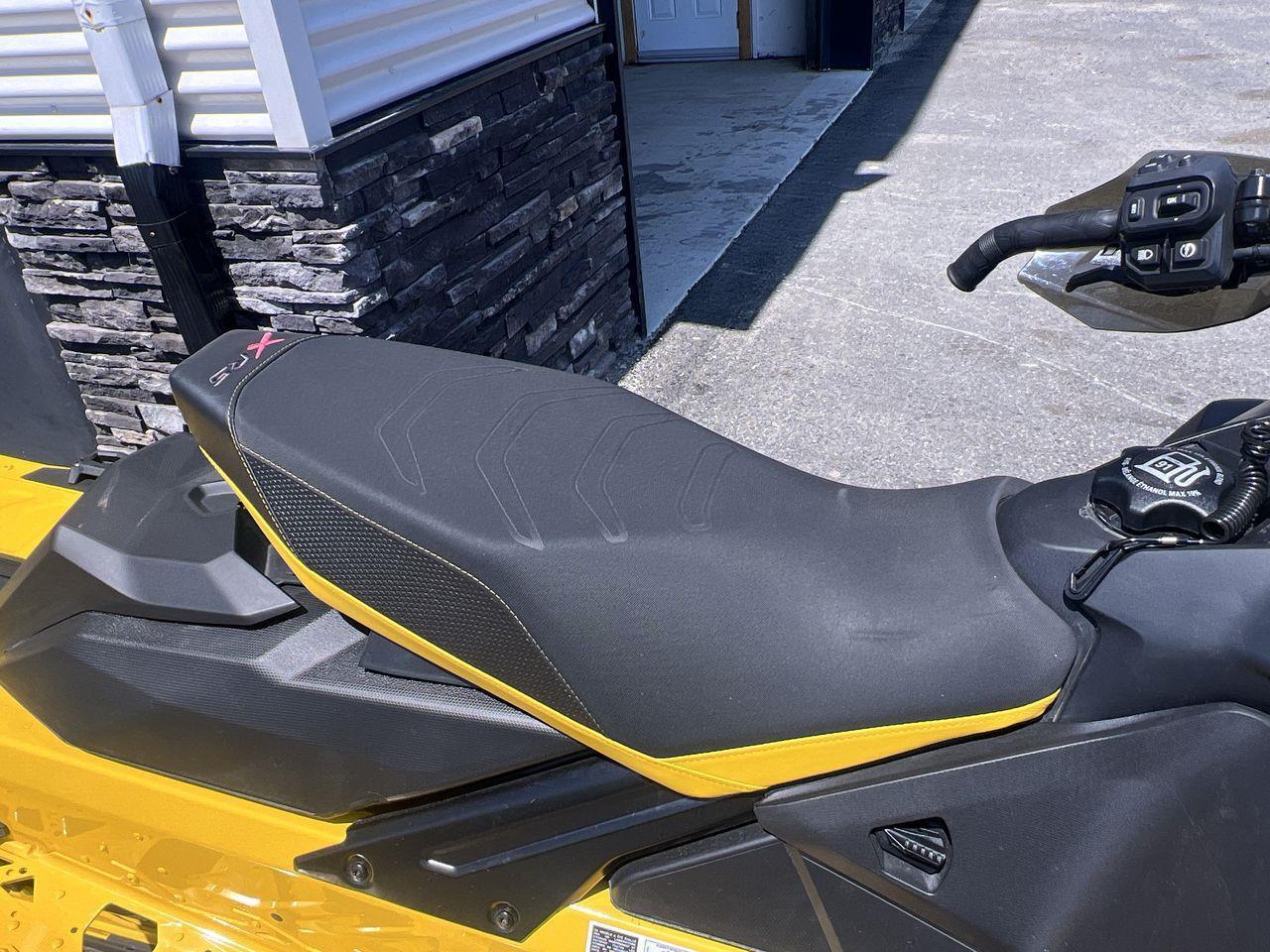 2025 Ski-Doo MX-Z XRS SNOWMOBILE!!! MOTOR 850 -TEC Photo