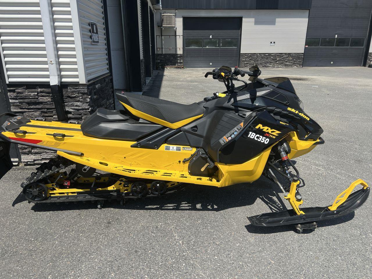 2025 Ski-Doo MX-Z XRS SNOWMOBILE!!! MOTOR 850 -TEC Photo