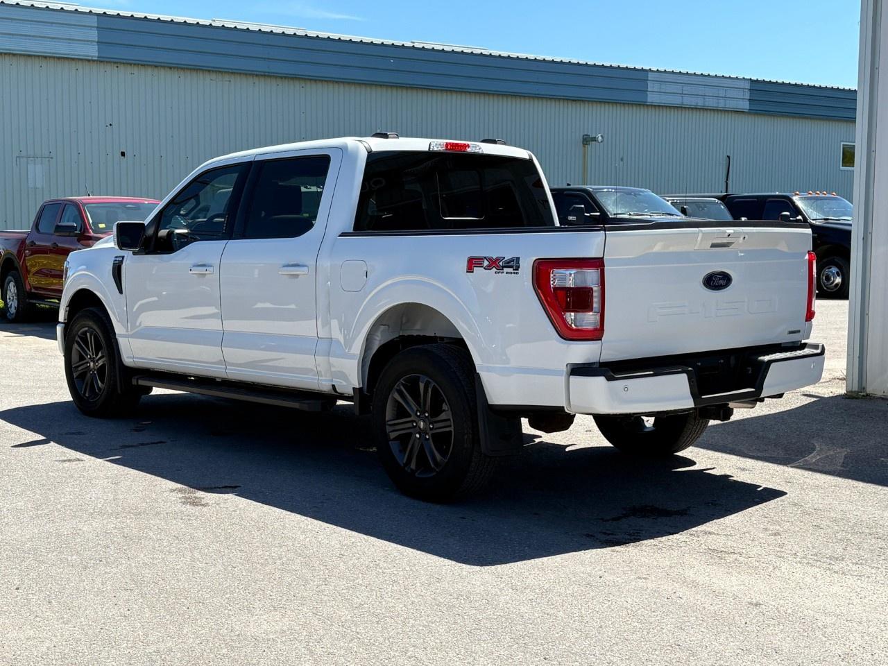 2023 Ford F-150 Lariat 4WD SuperCrew 5.5' Box Photo