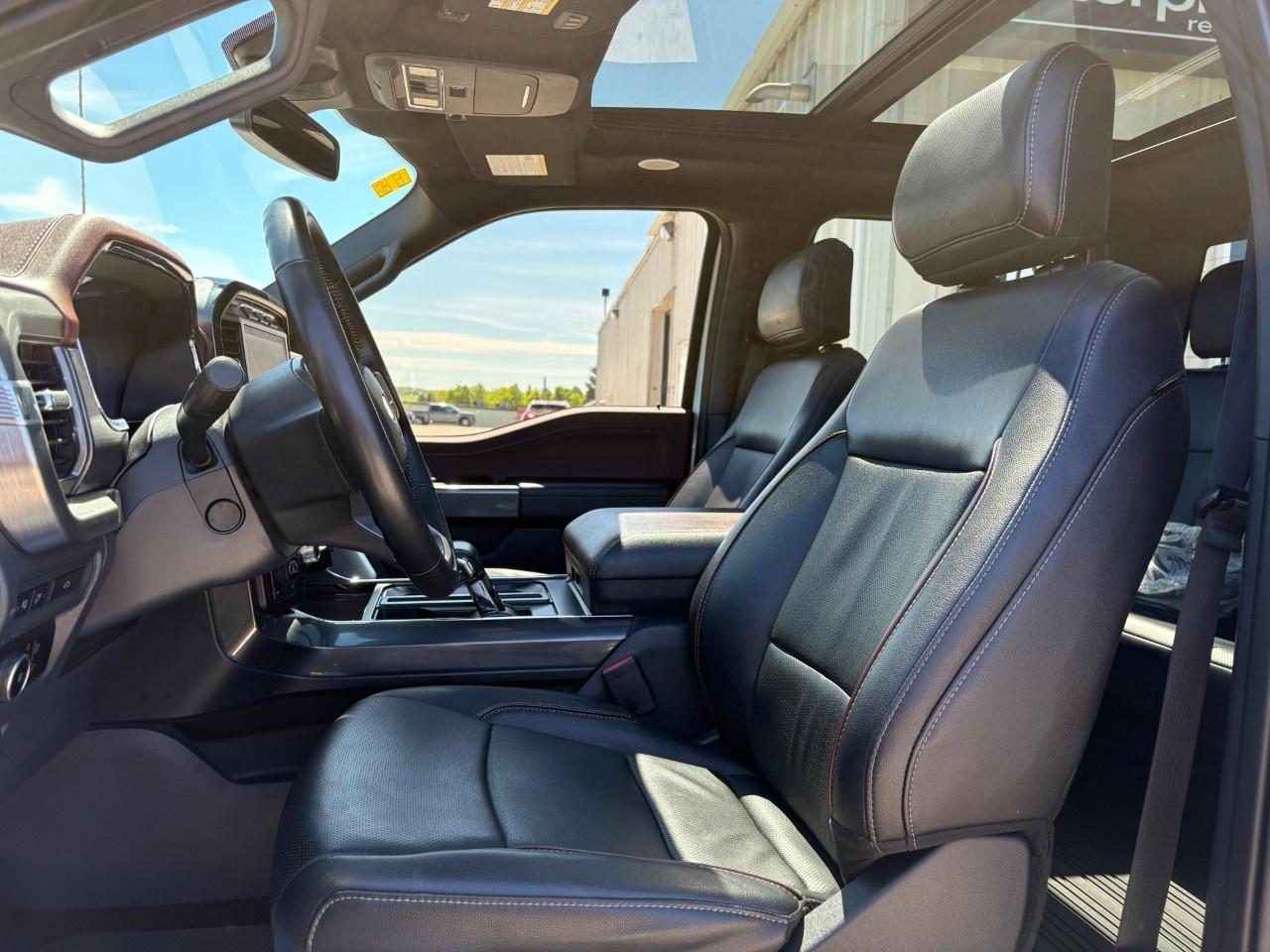 2023 Ford F-150 Lariat 4WD SuperCrew 5.5' Box Photo