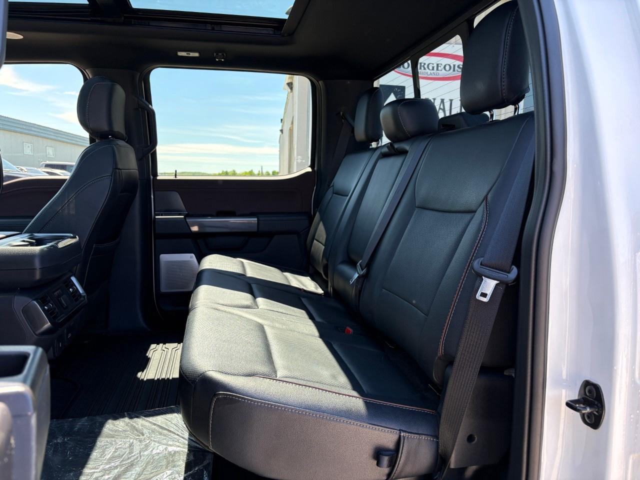 2023 Ford F-150 Lariat 4WD SuperCrew 5.5' Box Photo