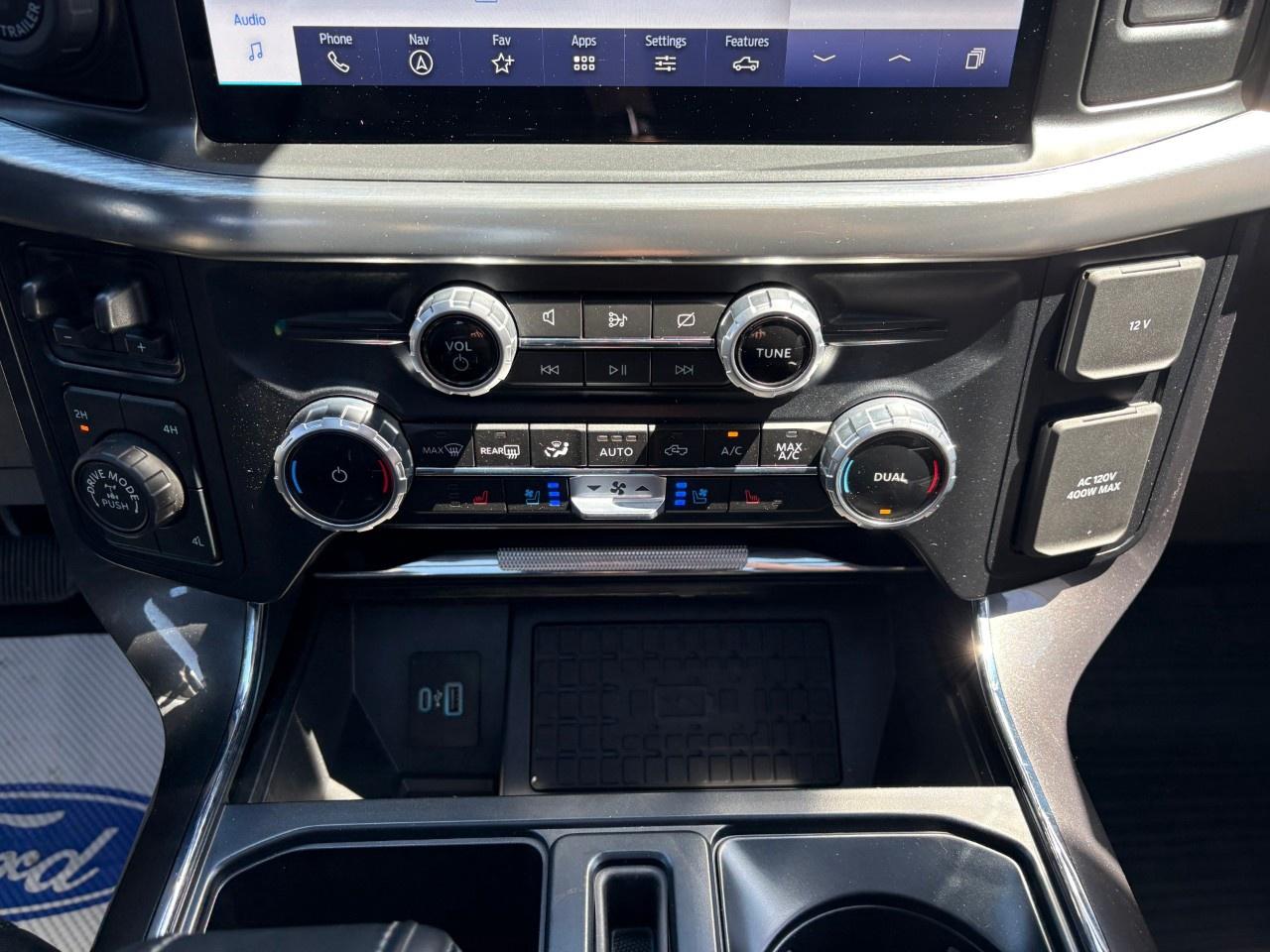 2023 Ford F-150 Lariat 4WD SuperCrew 5.5' Box Photo