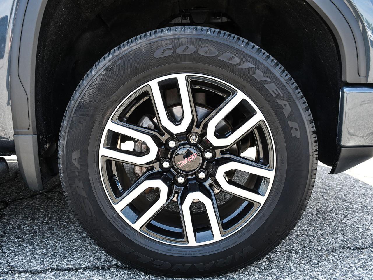 2022 GMC Sierra 1500 Limited AT4 Photo
