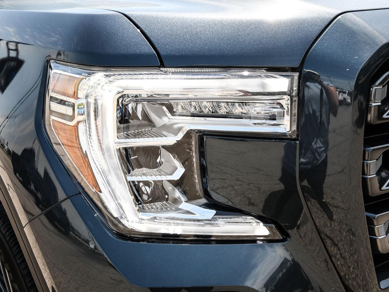 2022 GMC Sierra 1500 Limited AT4 Photo