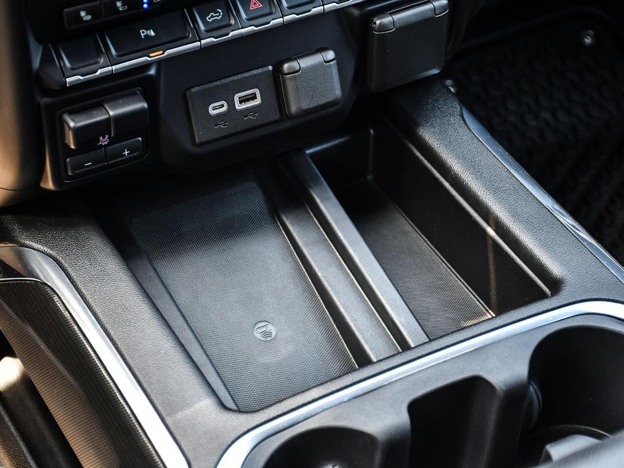 2022 GMC Sierra 1500 Limited AT4 Photo