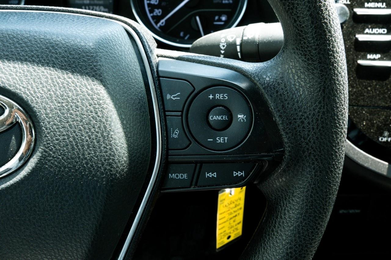 2020 Toyota Camry LE Auto Photo