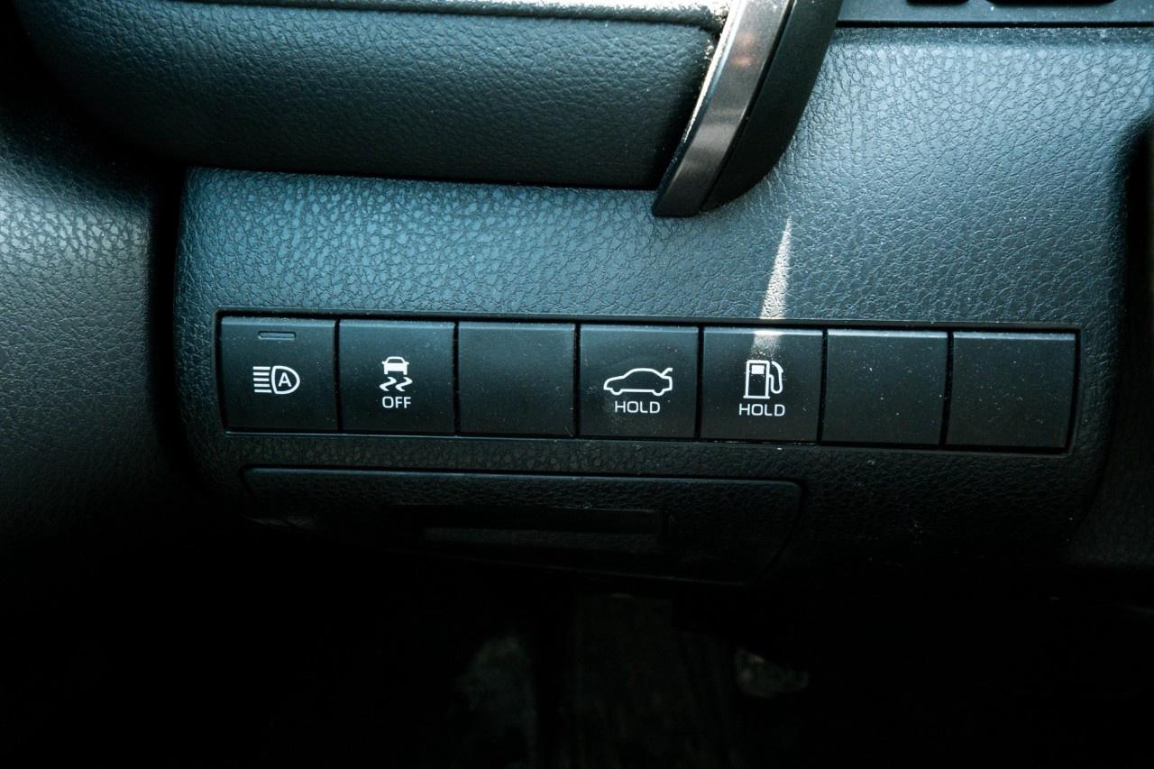 2020 Toyota Camry LE Auto Photo