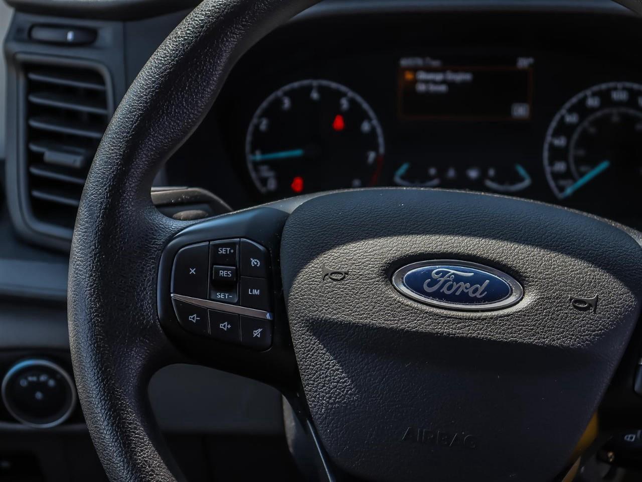 2024 Ford Transit 350 XLT 15 Passenger | AWD | Low KM | Photo