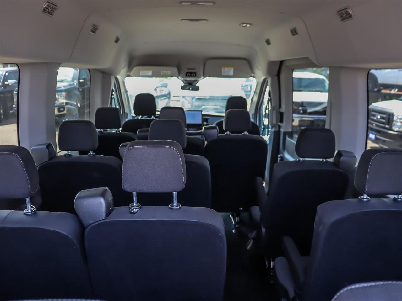 2024 Ford Transit 350 XLT 15 Passenger | AWD | Low KM | Photo