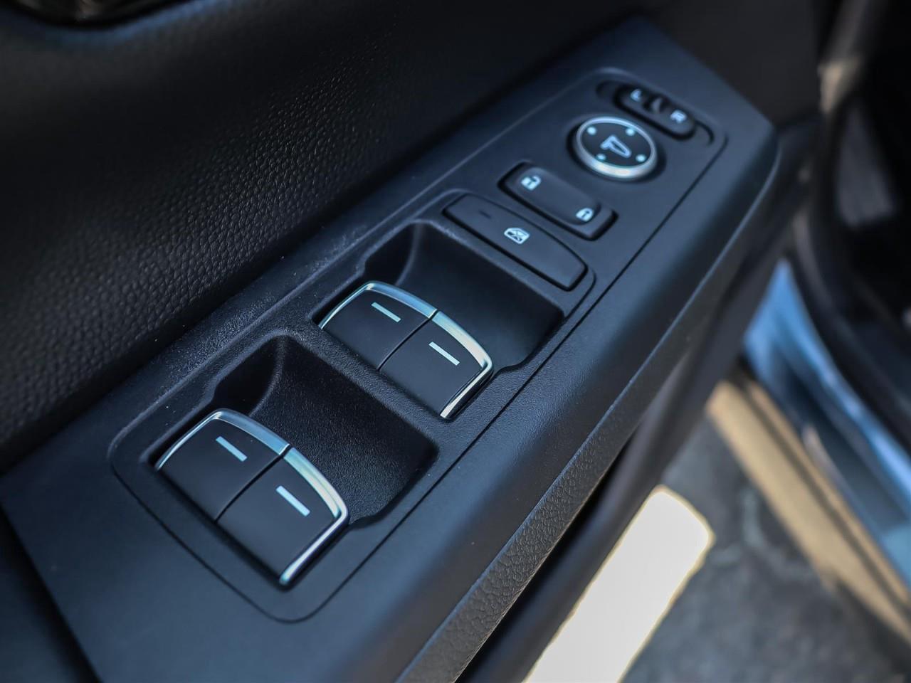 2024 Honda CR-V Hybrid CR-V | Hybrid | AWD | Touring | Photo