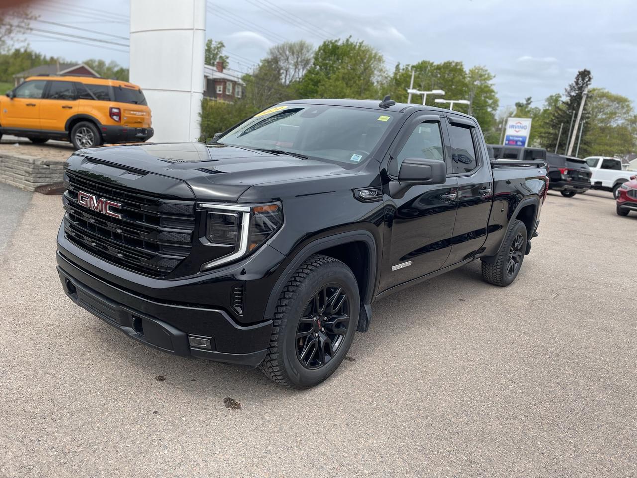 2024 GMC Sierra 1500 ELEVATION Photo2