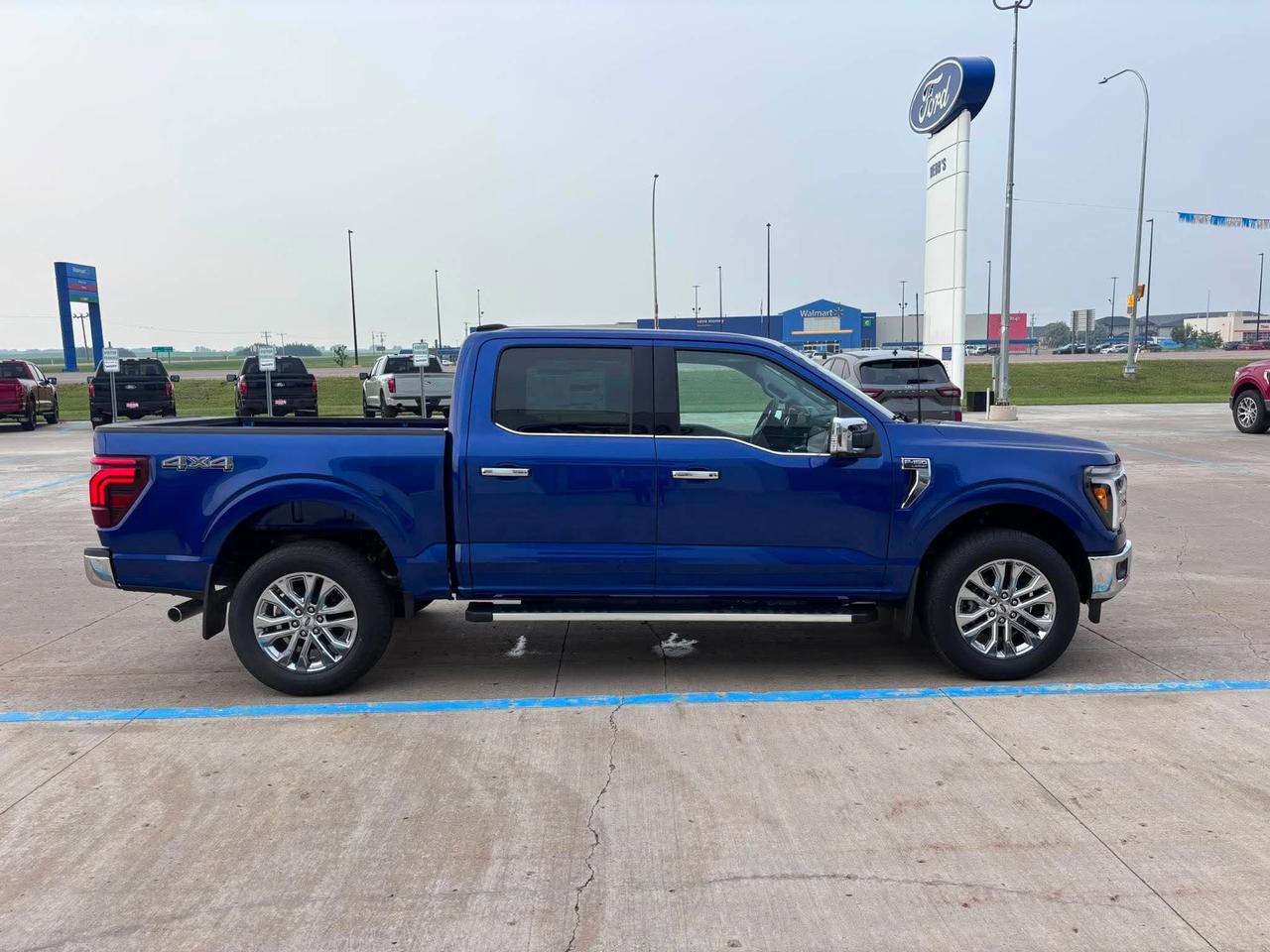 2026 Ford F-150 Lariat 4WD SuperCrew 5.5' Box Photo2