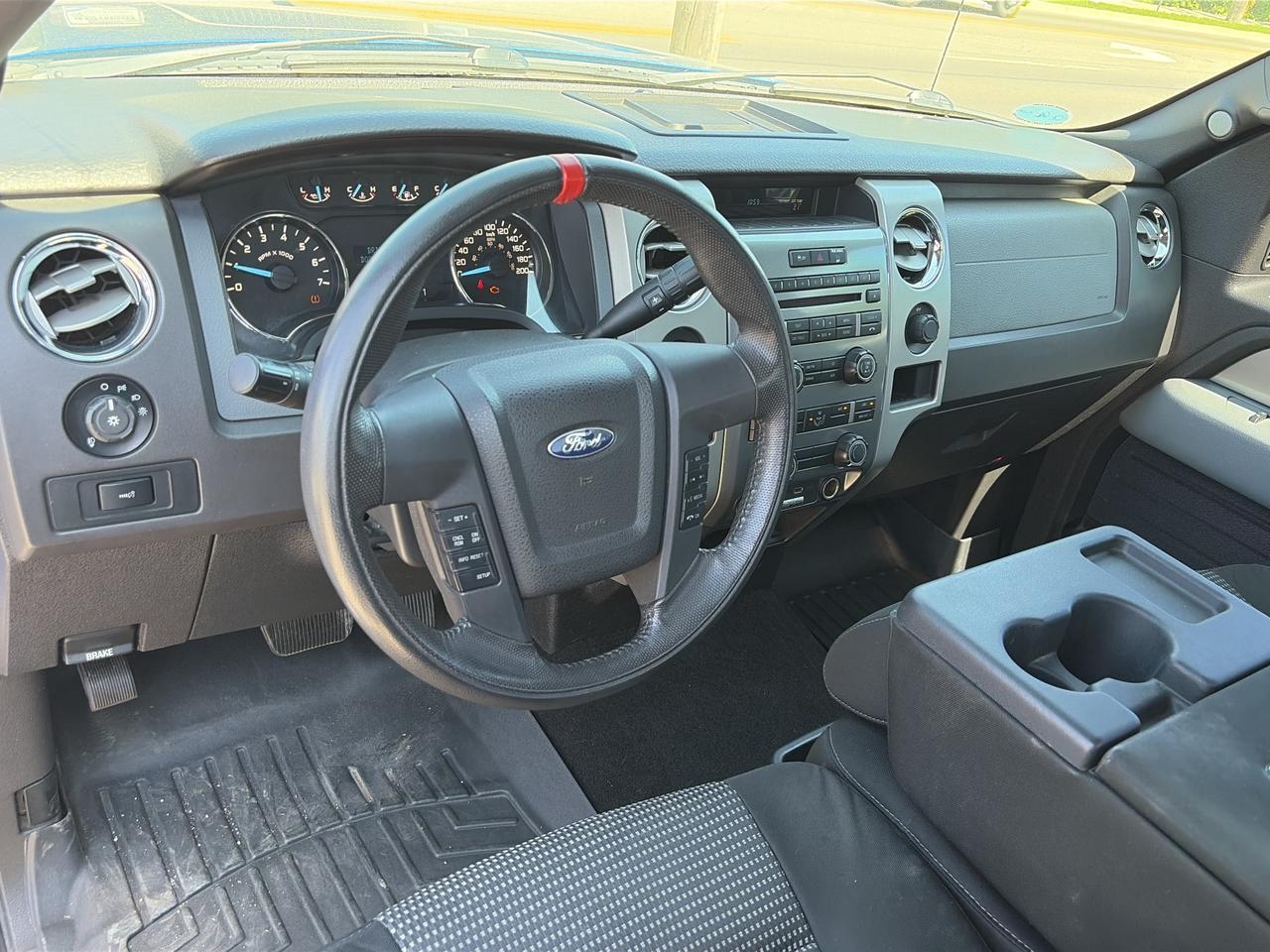 2012 Ford F-150 XLT 2WD Reg Cab 126 Photo