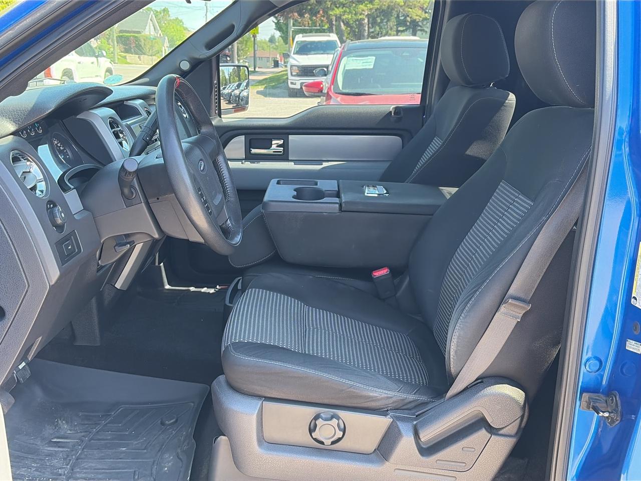 2012 Ford F-150 XLT 2WD Reg Cab 126 Photo
