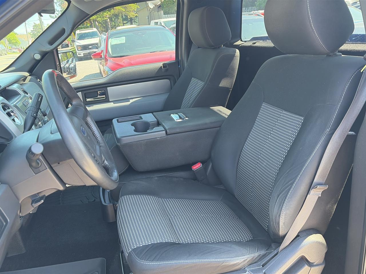 2012 Ford F-150 XLT 2WD Reg Cab 126 Photo