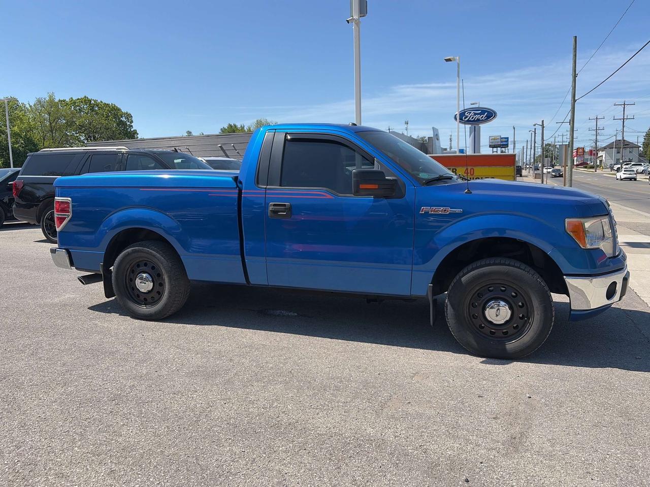 2012 Ford F-150 XLT 2WD Reg Cab 126 Photo3