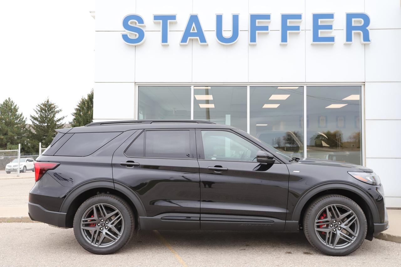 2026 Ford Explorer ST-Line 4WD Photo