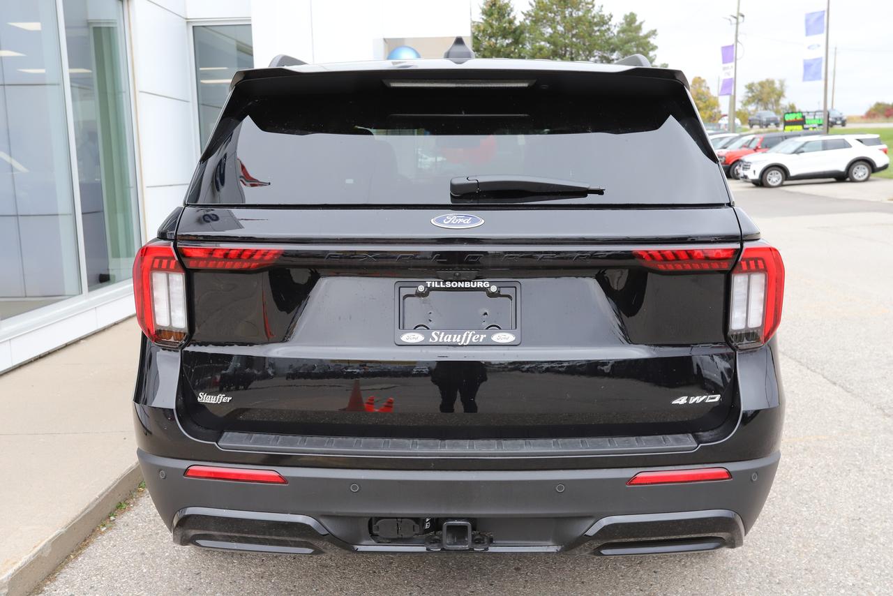 2026 Ford Explorer ST-Line 4WD Photo4