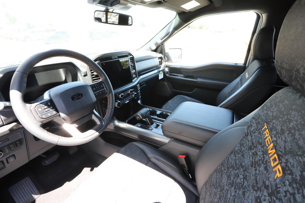 2026 Ford F-150 Tremor 4WD SuperCrew 5.5' Box Photo1