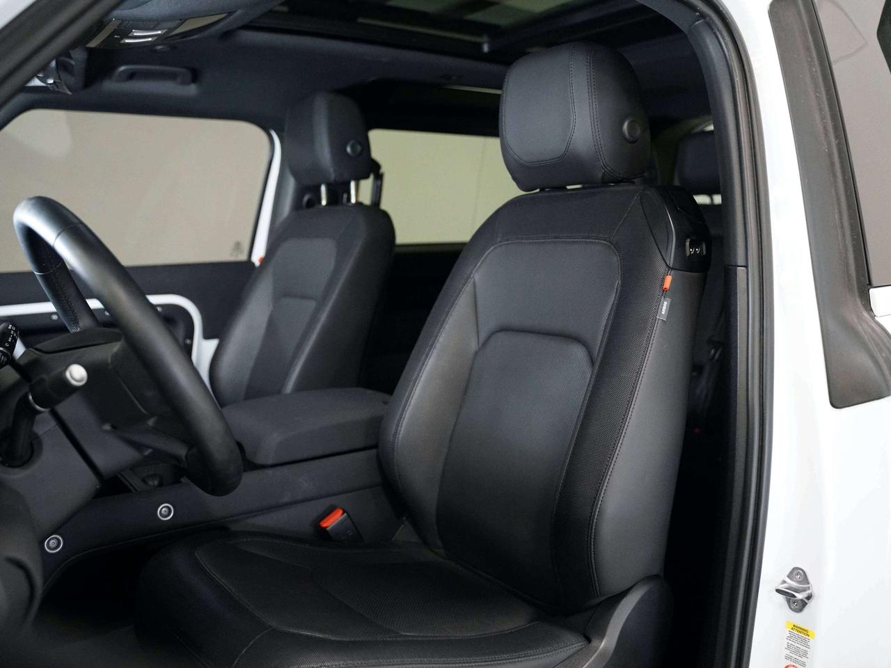 2023 Land Rover Defender X-DYNAMIC | 90 | MERIDIAN | PANO Photo