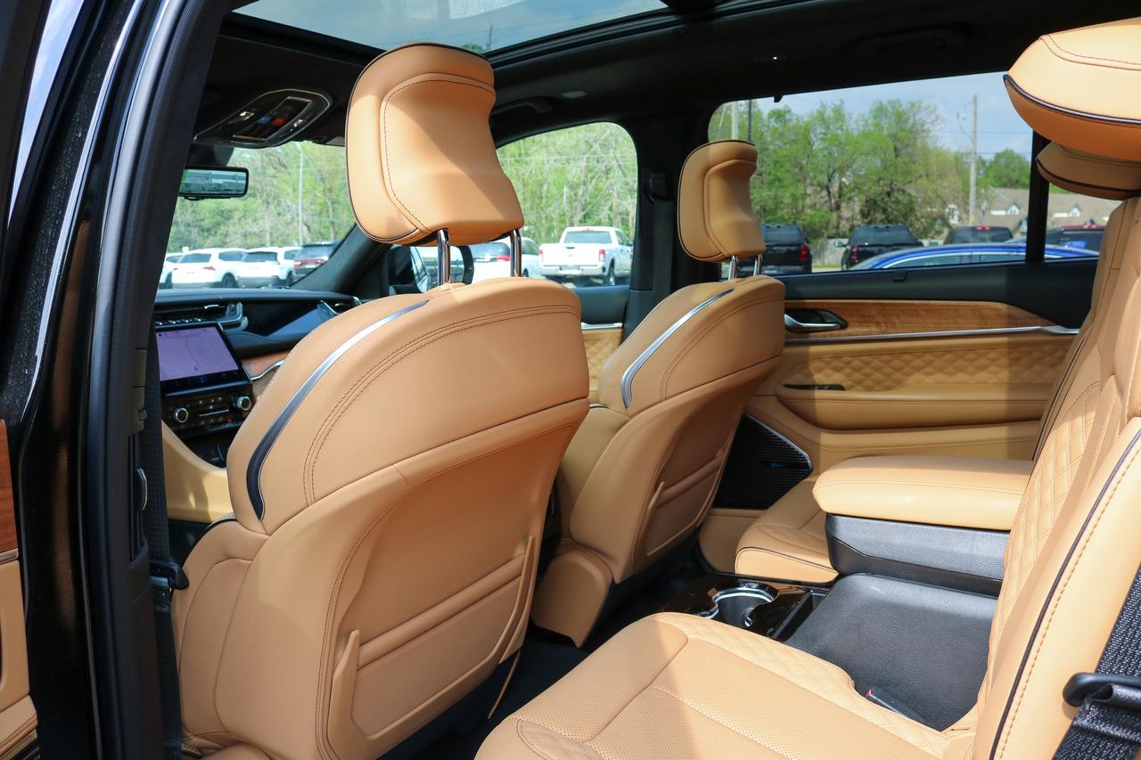 2025 Jeep Grand Cherokee L Summit Reserve 4x4 | SELF DRIVE | MASSAGE SEATS | Photo