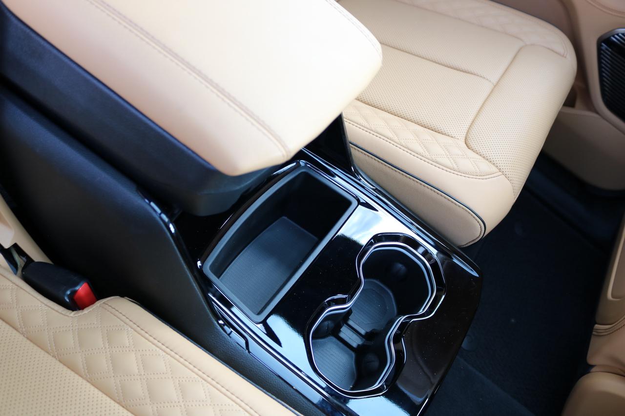 2025 Jeep Grand Cherokee L Summit Reserve 4x4 | SELF DRIVE | MASSAGE SEATS | Photo